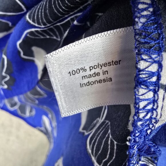 Lane Bryant Womens Floral Top Royal Blue Size 26/28 Polyester Bell Sleeve - Picture 6 of 9